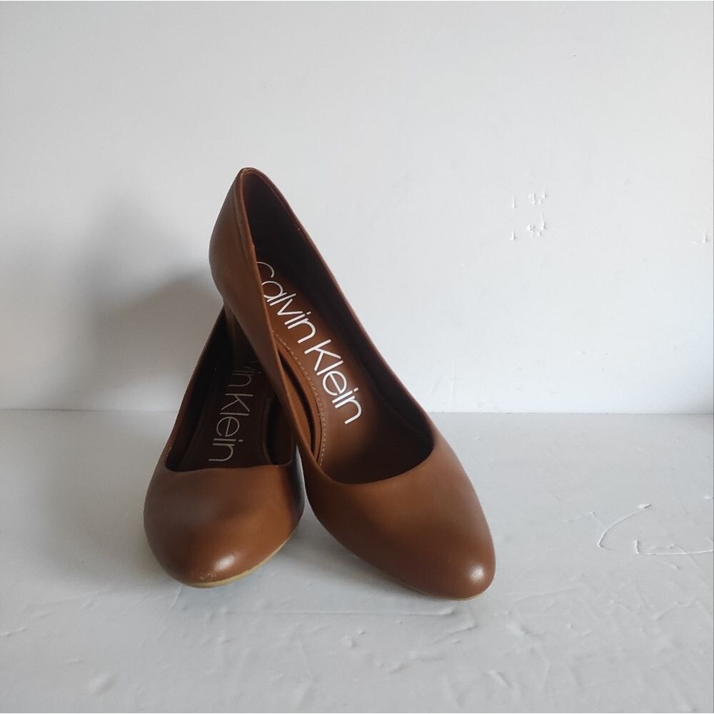 Women's Saco Dress Pump Calvin Klein